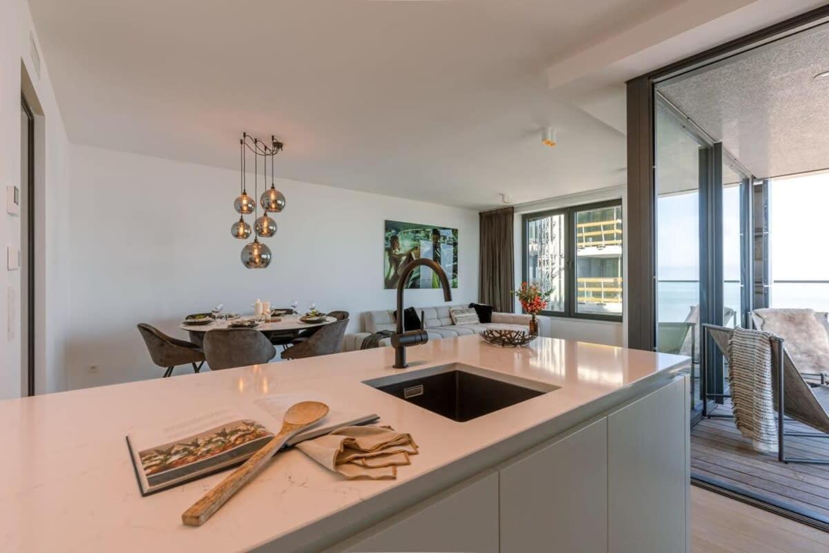 Huswell - Stunning With Breathtaking Views Apartment Ostend